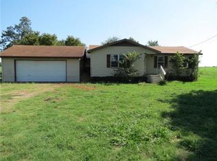 13991 N U Of A Beef Farm Rd, Fayetteville, AR 72704