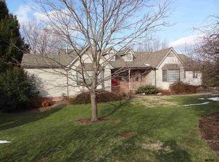 305 Seminole Ct, Red Lion, PA 17356