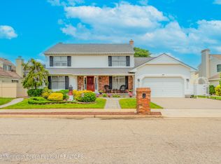 2229 Laguna Ct, Point Pleasant Beach, NJ 08742
