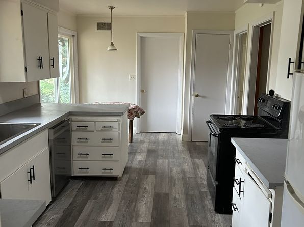 8827 N Walnut Acres Rd