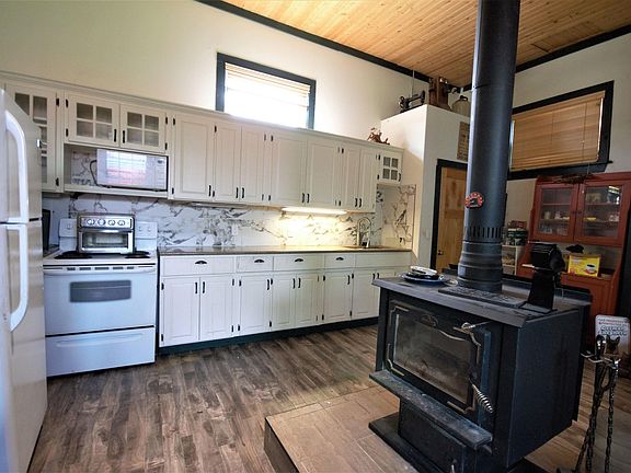 5th image of 63513 Range Road 471
