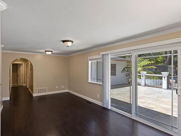 8 Shepherds Pl — Photo 35