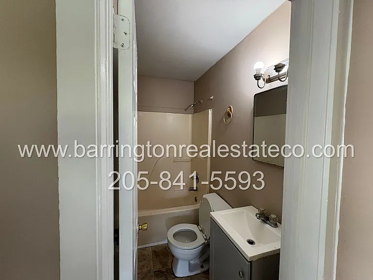 1121 Alabama St — Photo 4