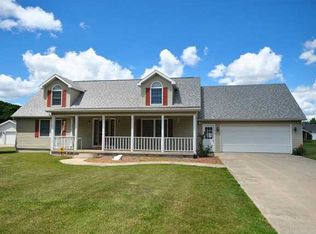 404 W Airport Hwy, Swanton, OH 43558