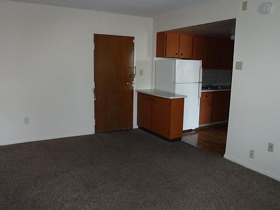 2nd image of 1277 Cove Ave APT 105
