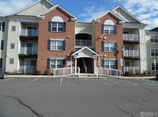 932 Cedar Ct, New Brunswick, NJ 08901