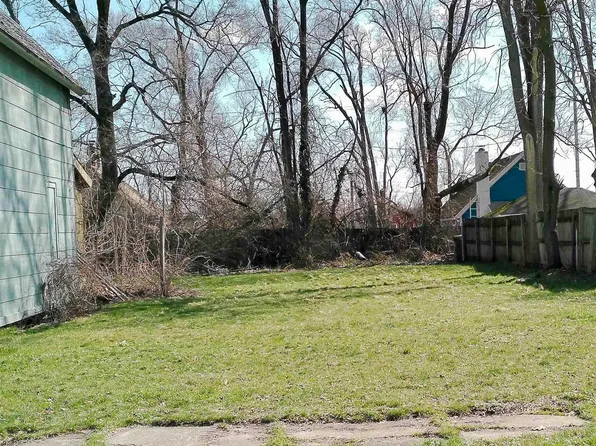 2212 S Lafayette Blvd, South Bend, IN 46613