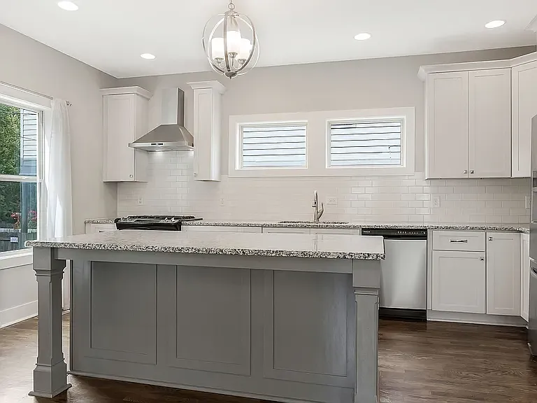 938A Spain Ave — Photo 4