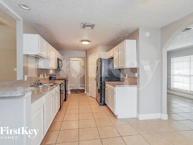 2922 Laurelridge Dr — Photo 6