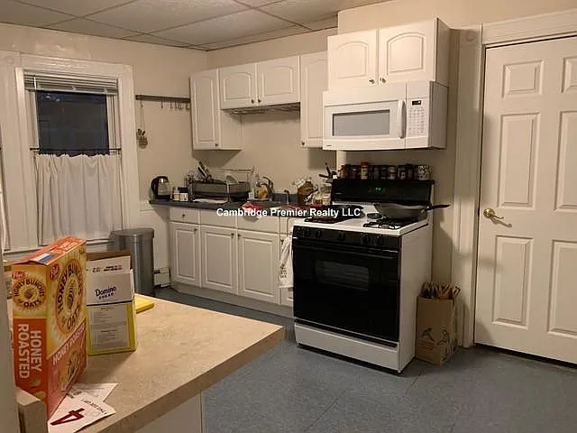 Building Photo - 237 Columbia St #1L
