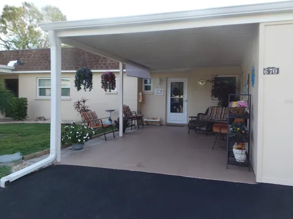 670 Park Cir, Bradenton, FL 34207