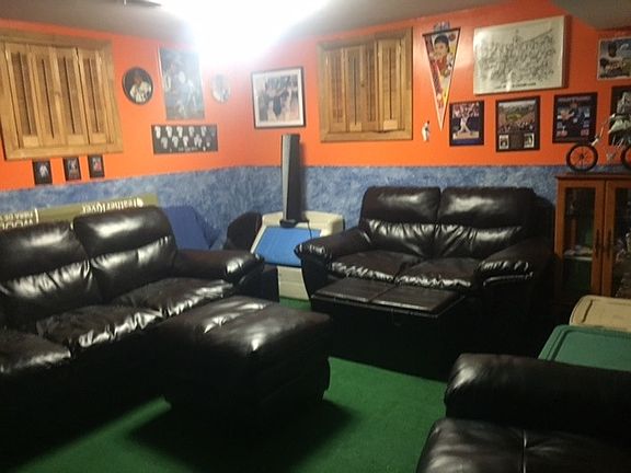3rd image of 385 Corbin Ave