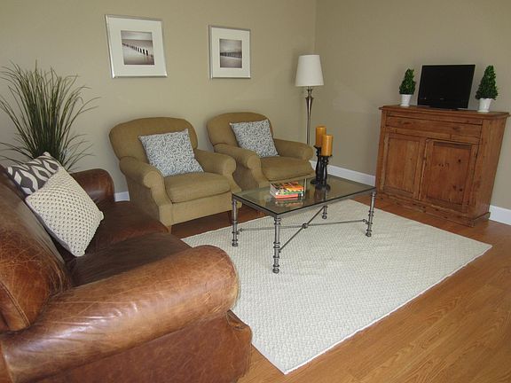 2nd image of 112 Seale Ave