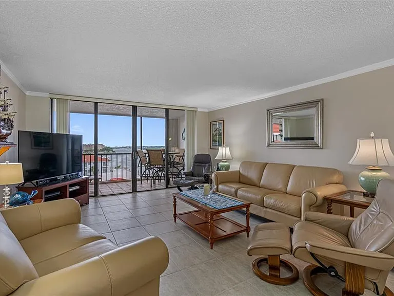 19111 Vista Bay Dr #612 — Photo 4