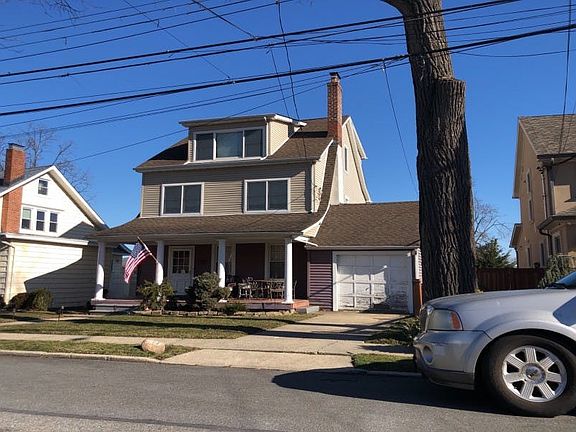 2nd image of 3827 222nd St