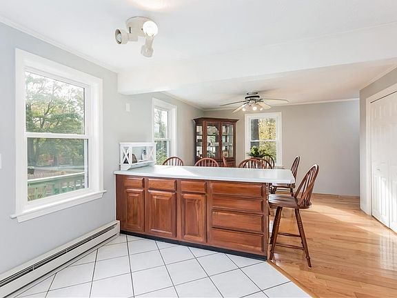 5th image of 15 Rockland Dr