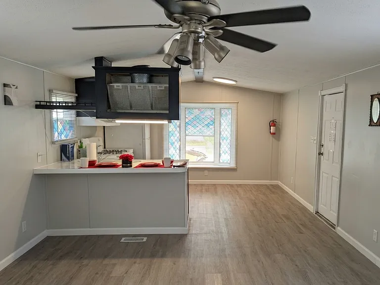 1100 W Locust St #28 — Photo 1