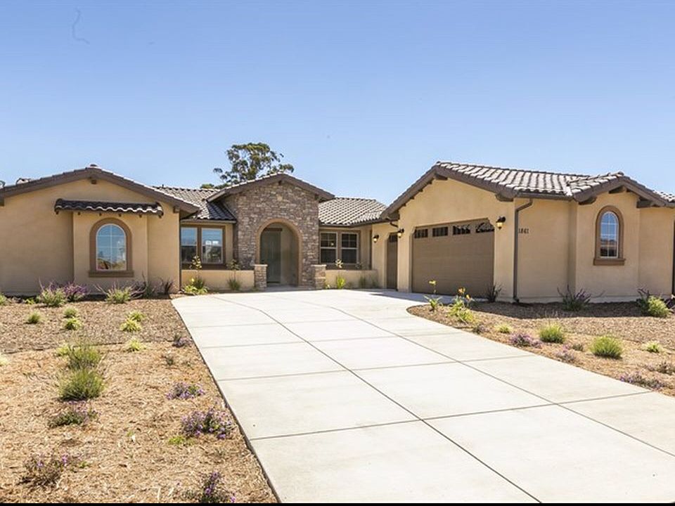 2nd image of 1861 Vista Del Sol