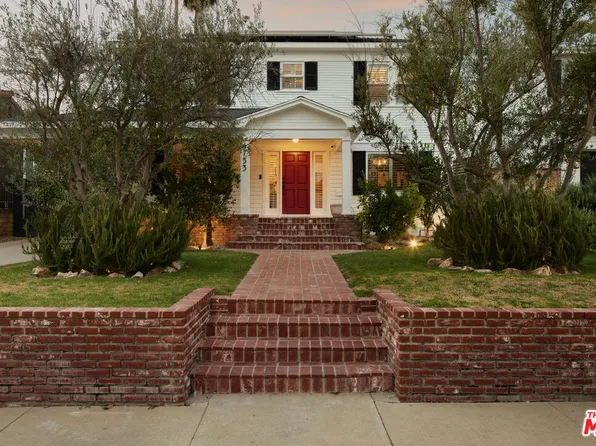 4753 Ambrose Ave, Los Angeles, CA 90027