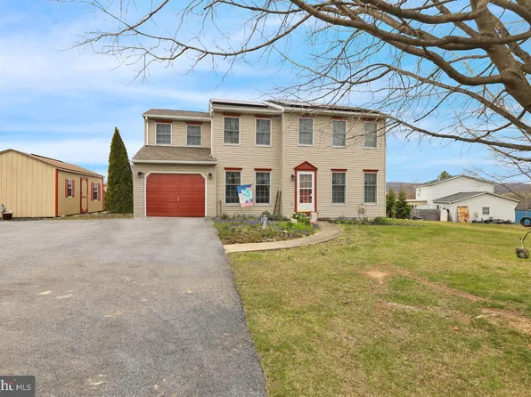 1 Coach Ln, Oley, PA 19547