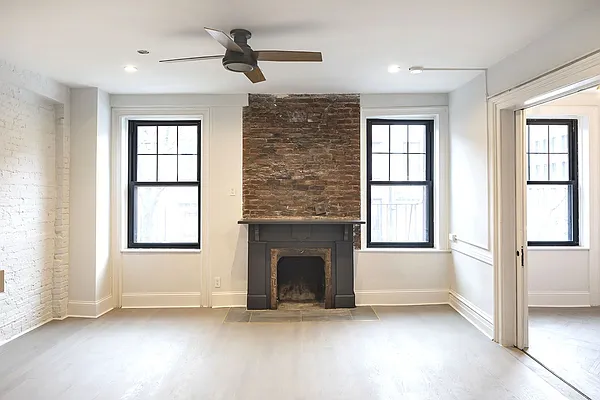 Rented by Compass | media 9