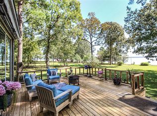 30 E Beth Cir, Huntsville, TX 77320