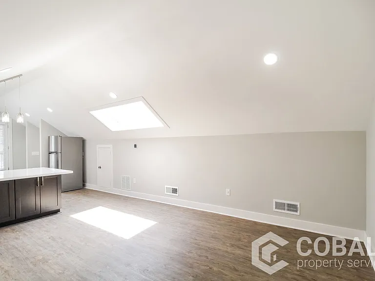 631 Seminole Ave NE #B — Photo 6