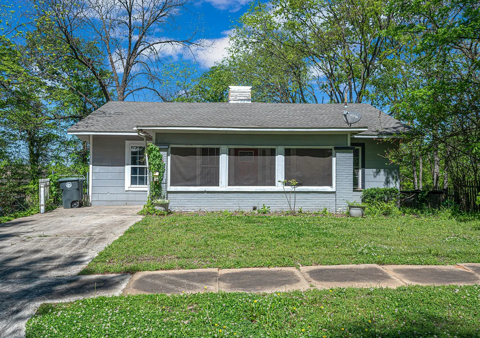 Coming Soon! 3 Bedroom 2 Bathroom For Rent. — Photo 1