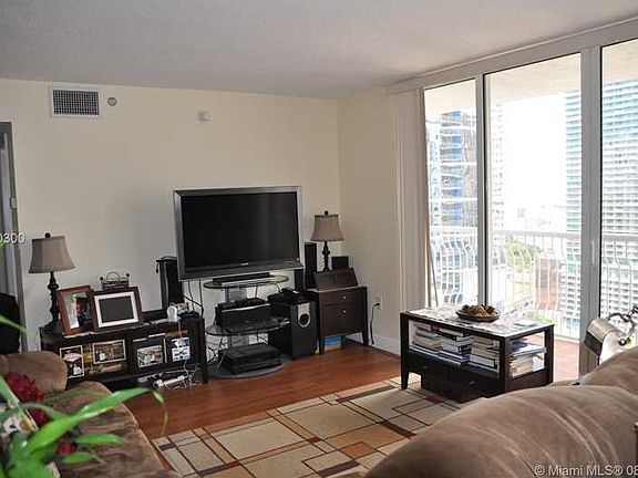 3rd image of 1200 Brickell Bay Dr APT 2723