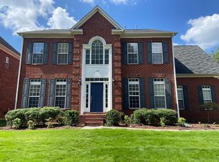 5602 Wrenfield Ct, Charlotte, NC 28277