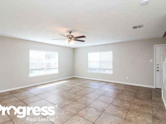 4th image of 328 Capricorn Dr