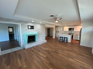 407 76th St #A, Holmes Beach, FL 34217