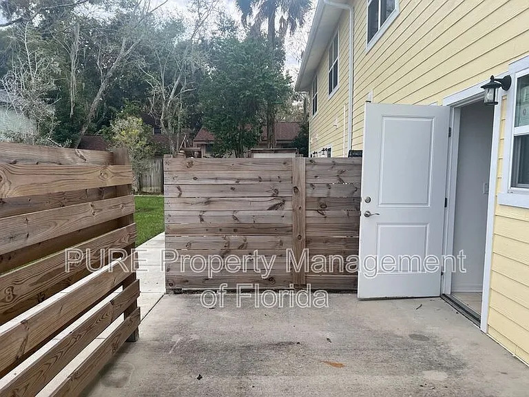 339 NE Sanchez Ave #108 — Photo 17