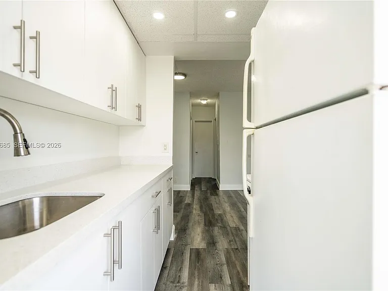 6650 Miller Rd #19 — Photo 7