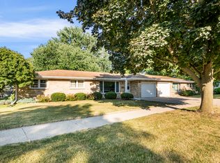 1734 Tamarack Ln, Janesville, WI 53545