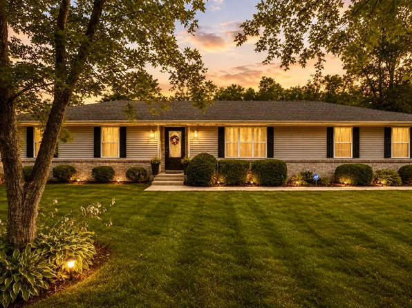 2842 Cardinal Dr, Wheatfield, IN 46392