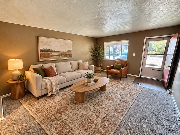 2nd image of 1115 Carr St APT 6