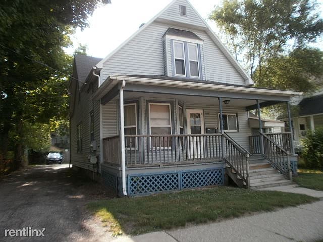 1315 Mills St