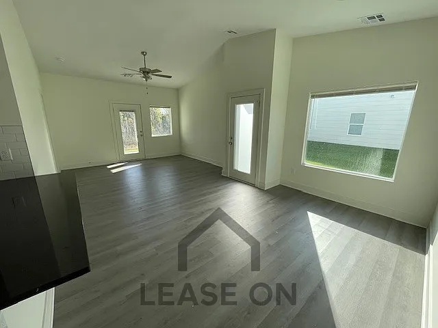 1719 S Hickory Creek Ct — Photo 3