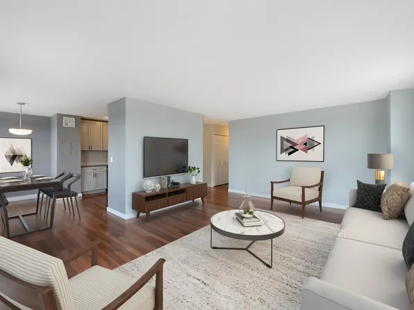 100 Manhattan Avenue image 1 of 20