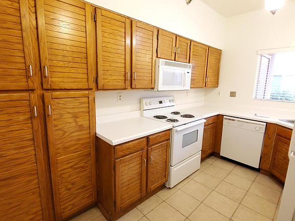 5th image of 154 W 5TH Street #152