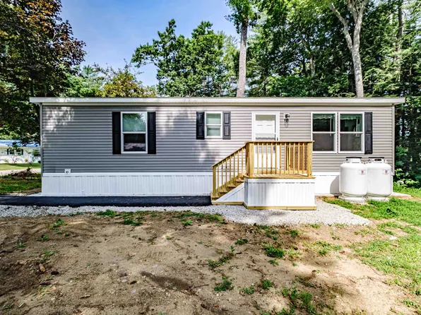 15 Kings Row, Epsom, NH 03234