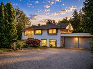 4380 Woodcrest Rd, West Vancouver, BC V7S 2W1