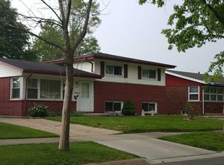 132 N Pamela Dr, Chicago Heights, IL 60411
