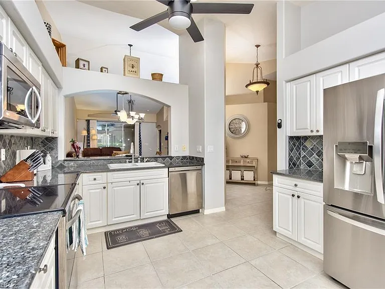 8207 Ibis Cove Cir #S — Photo 13