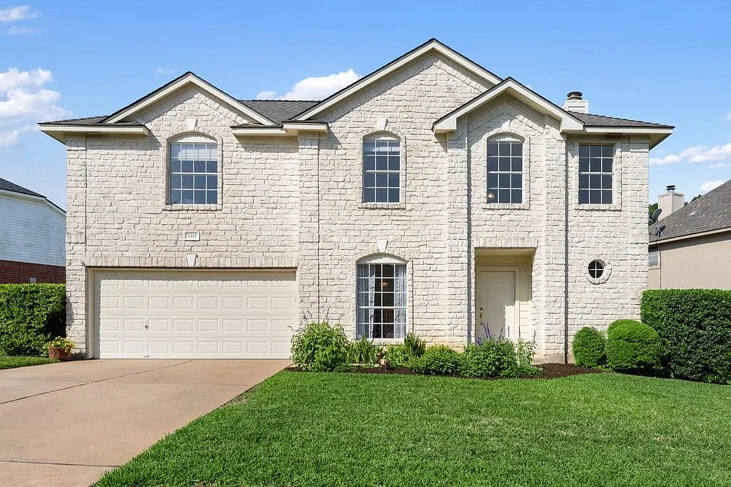 Starter homes under 450k in a decent neighborhood OT Lounge