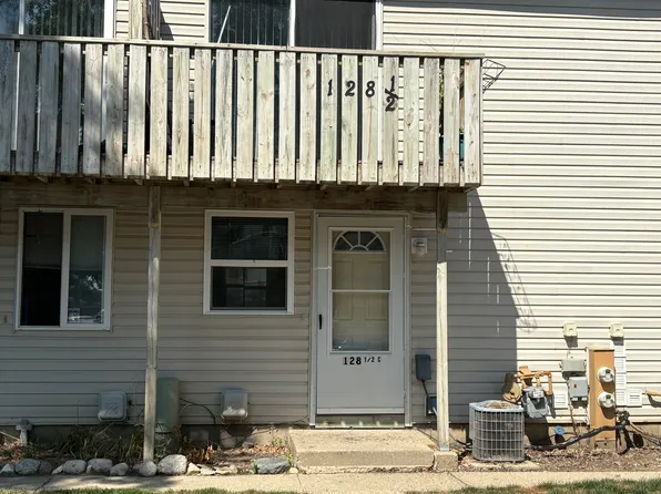 128.5 Cora Ave #C, Fox Lake, IL 60020