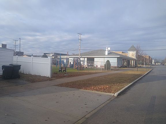 5th image of 1500 1st Ave S