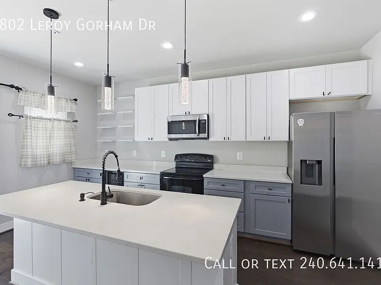 4802 Leroy Gorham Dr — Photo 10
