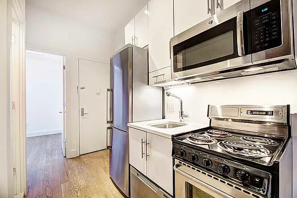 Rented by REAL New York | media 6